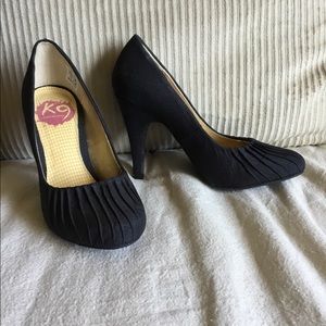 Rocket Dog Black Pumps